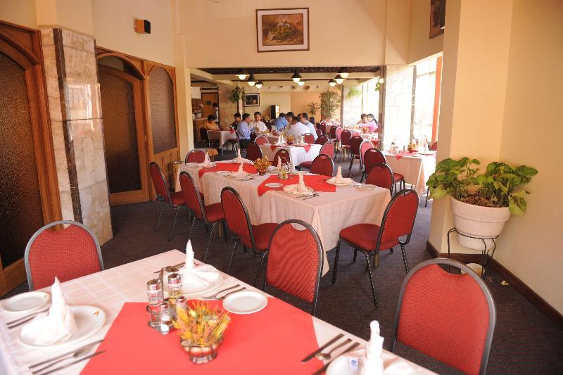 Cesar'S Plaza Hotel Кочабамба Екстер'єр фото