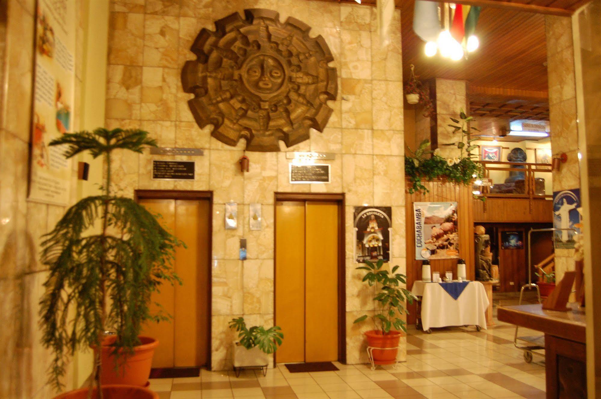 Cesar'S Plaza Hotel Кочабамба Екстер'єр фото